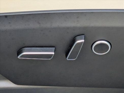 Used 2023 Tesla Model X AWD/4WD image 16