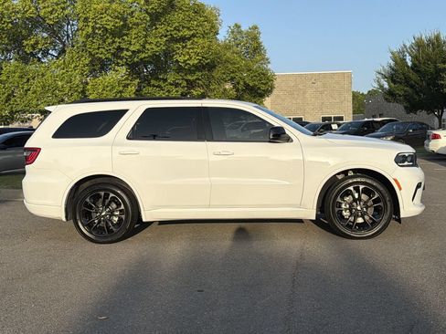 Used 2025 Dodge Durango GT w/ Blacktop Package RWD image 2