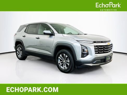 Used 2025 Chevrolet Equinox LT image 1