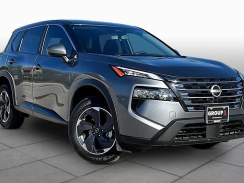Used 2024 Nissan Rogue SV FWD image 3