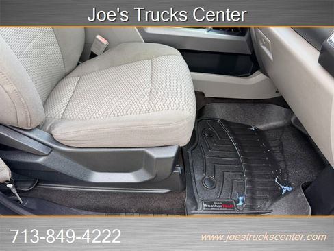 Used 2017 Ford F250 XLT w/ XLT Premium Package AWD/4WD image 26