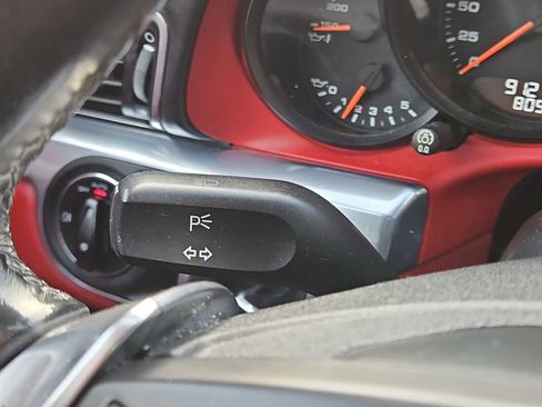 Used 2014 Porsche 911 Carrera 4S image 27