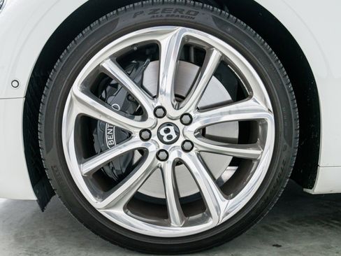Used 2023 Bentley Continental GT Azure AWD/4WD image 9