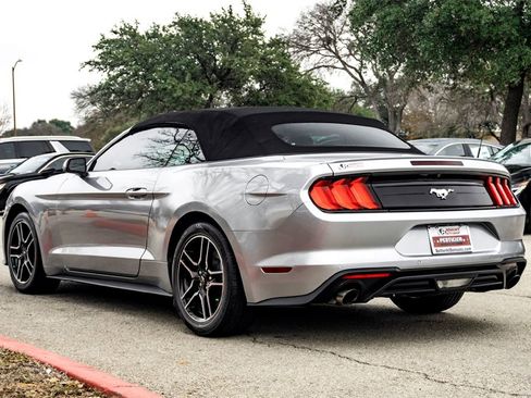 Used 2023 Ford Mustang Premium image 7