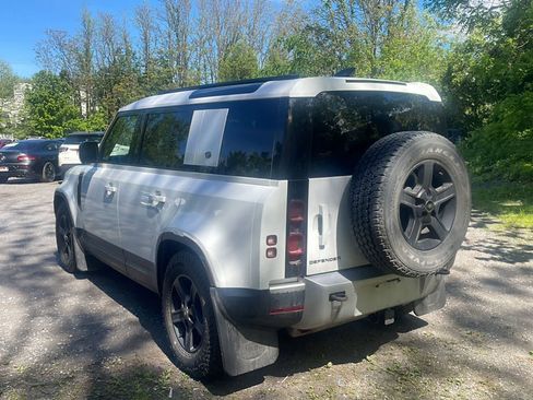 Used 2022 Land Rover Defender 110 S AWD/4WD image 5