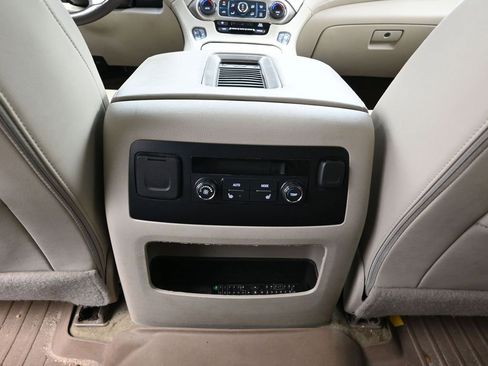 Used 2018 GMC Yukon Denali image 19
