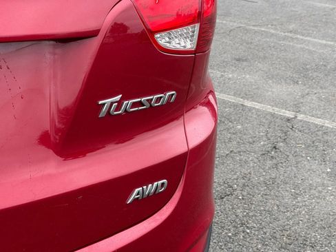 Used 2011 Hyundai Tucson GLS AWD/4WD image 9