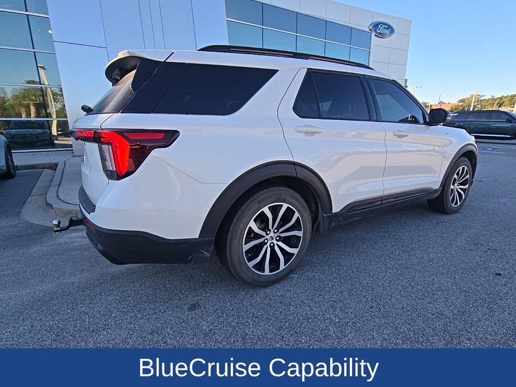 Used 2025 Ford Explorer ST-Line RWD image 7