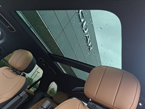 New 2026 Land Rover Range Rover Sport Dynamic SE AWD/4WD image 10