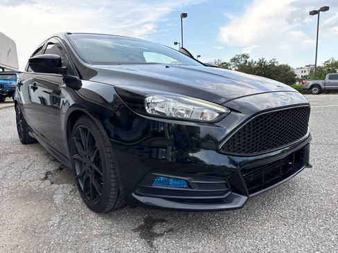 Used 2017 Ford Focus ST FWD image 13