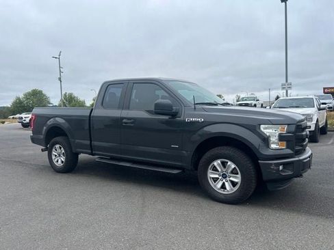 Used 2016 Ford F150 XL w/ Equipment Group 101A Mid AWD/4WD image 3