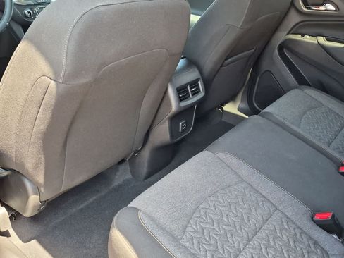 Used 2022 Chevrolet Equinox LT AWD/4WD image 18