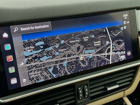 Certified 2023 Porsche Cayenne Platinum Edition AWD/4WD image 15