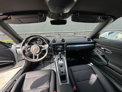 Used 2025 Porsche 718 Boxster S image 6