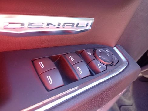 Used 2023 GMC Sierra 1500 Denali AWD/4WD image 22