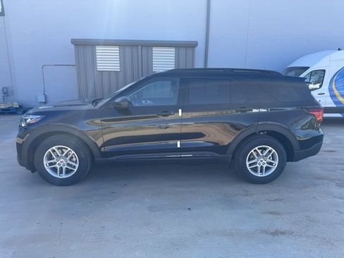 New 2026 Ford Explorer Active image 4