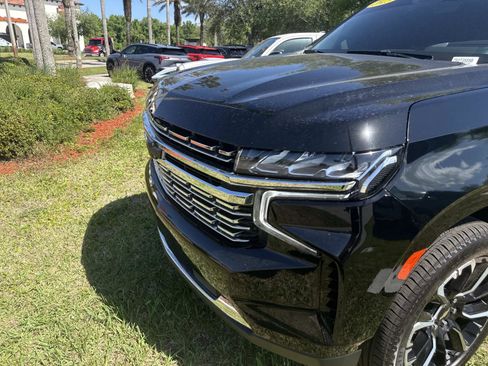Used 2023 Chevrolet Tahoe Premier AWD/4WD image 9