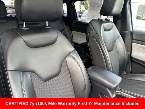 Used 2023 Jeep Compass Latitude w/ Sun and Sound Group AWD/4WD image 11