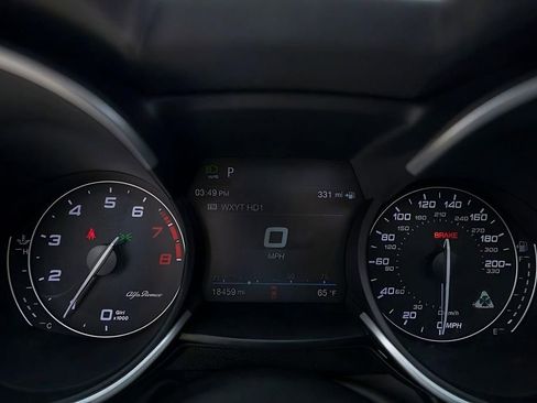 Used 2023 Alfa Romeo Stelvio Quadrifoglio image 49