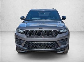 New 2025 Jeep Grand Cherokee Altitude video 2