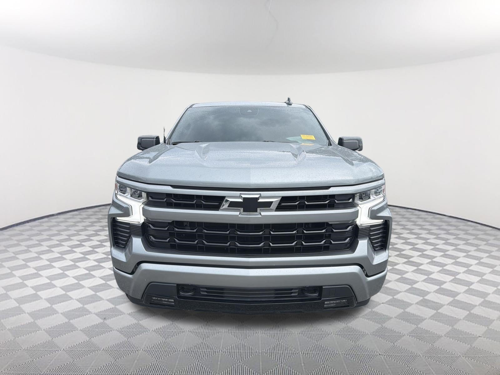 Used 2023 Chevrolet Silverado 1500 RST AWD/4WD image 2