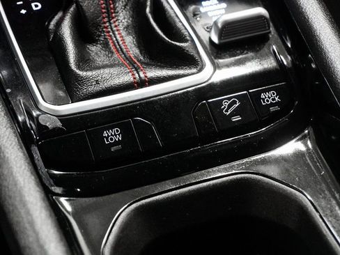 Certified 2025 Jeep Compass Trailhawk w/ Trailer Tow Group image 27