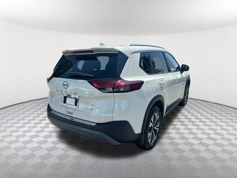 Used 2023 Nissan Rogue SV w/ SV Premium B Package FWD image 5