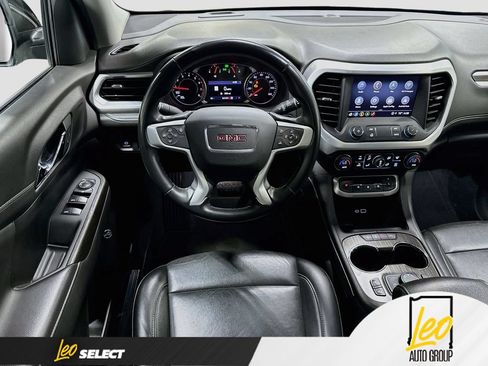 Used 2023 GMC Acadia SLT AWD/4WD image 26