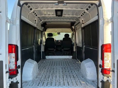 Used 2021 RAM ProMaster 1500 w/ Premium Appearance Group image 9