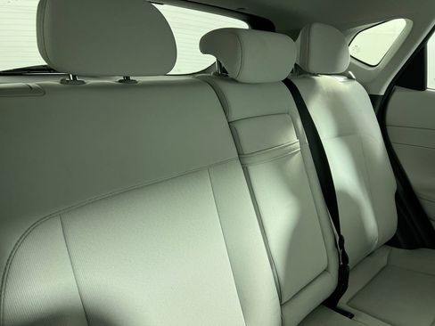 Used 2025 Hyundai Kona SEL image 31