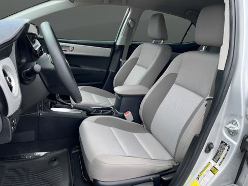 Used 2019 Toyota Corolla LE FWD image 13