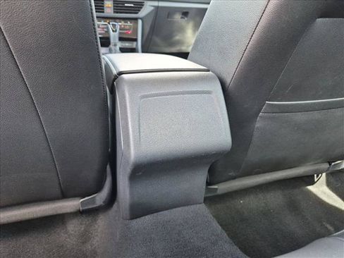 Used 2025 Volkswagen Jetta SE FWD image 17