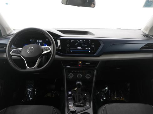 Used 2022 Volkswagen Taos SE image 15