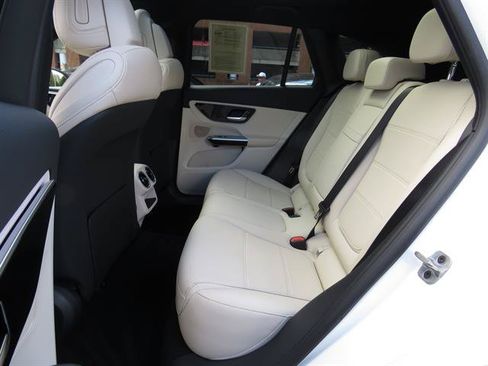 Used 2026 Mercedes-Benz GLC 300 4MATIC image 20