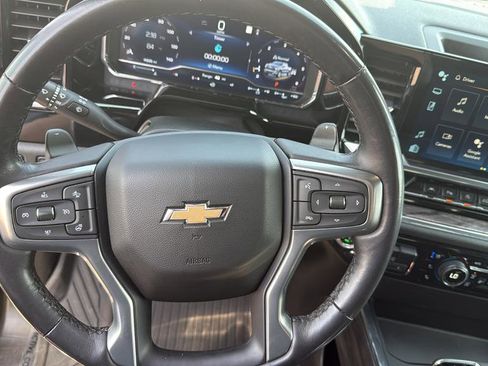 Used 2023 Chevrolet Silverado 1500 LTZ AWD/4WD image 27