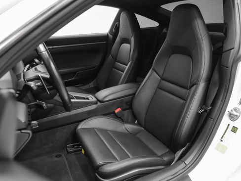 Certified 2021 Porsche 911 Carrera RWD image 5