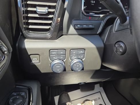 Used 2024 GMC Sierra 1500 AT4X AWD/4WD image 21