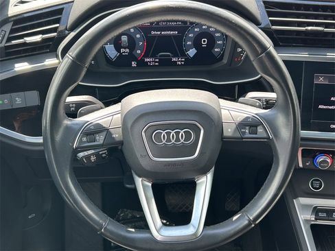 Used 2024 Audi Q3 2.0T Premium image 32