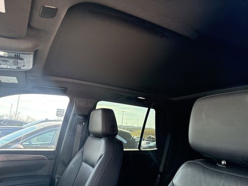 Used 2021 Chevrolet Tahoe LT w/ LT Signature Package image 12