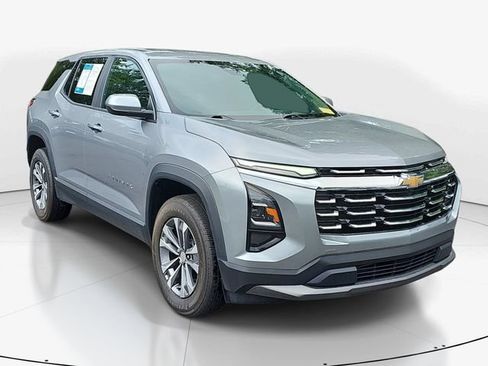 Used 2025 Chevrolet Equinox LT FWD image 1