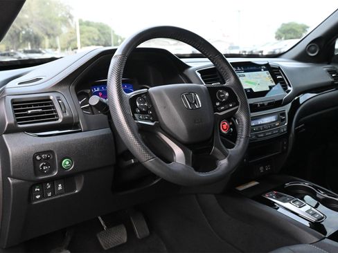 Used 2023 Honda Passport Elite image 17