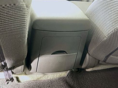 Used 2016 Nissan Frontier SV image 23