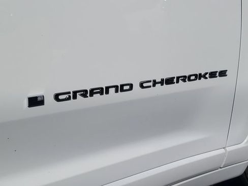 Used 2021 Jeep Grand Cherokee L Overland image 7