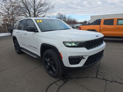 Used 2024 Jeep Grand Cherokee Limited w/ Luxury Tech Group II