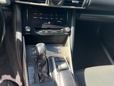 Used 2017 Lexus IS 200t F Sport w/ F Sport Package RWD image 4