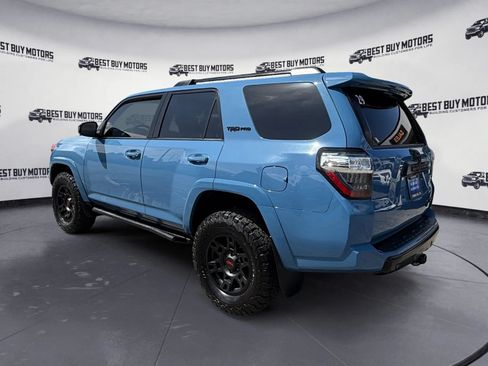 Used 2018 Toyota 4Runner 4WD image 6