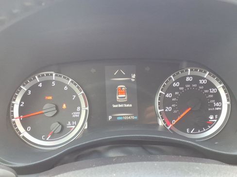 Used 2022 Toyota Highlander LE image 24