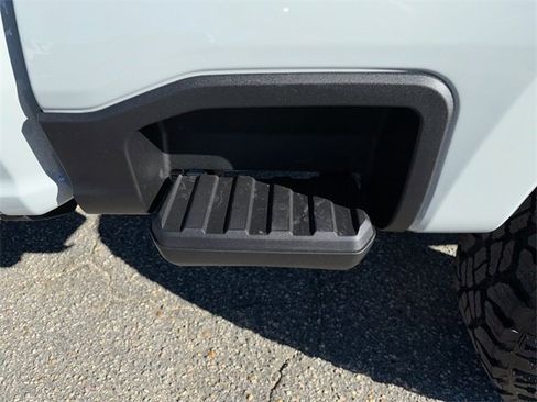 New 2026 Ford F250 Platinum w/ Tremor Off-Road Package image 22