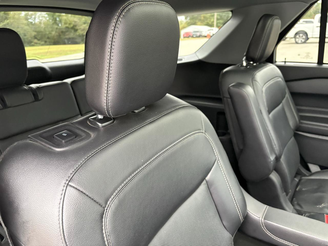 Used 2021 Ford Explorer Limited w/ Hybrid Equipment Group 310A AWD/4WD image 49