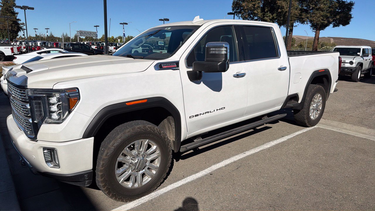 Used 2022 GMC Sierra 2500 Denali AWD/4WD image 1